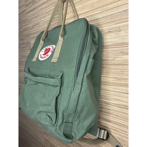 Fjällräven Kånken Classic Backpack Spruce Green main image 8